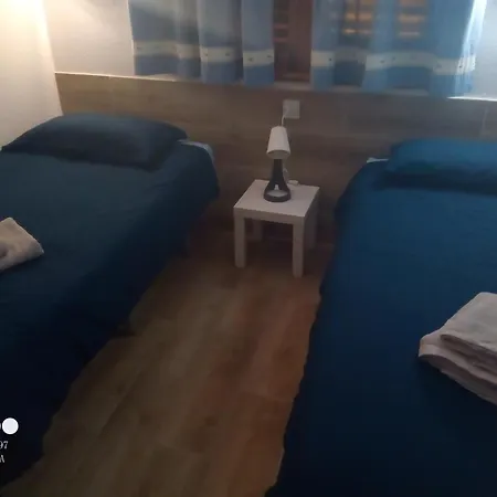 Juncos - 1 Bedroom - Swimming Pool - Balcony - Easy Access - Cc Yumbo 10 Min Walk