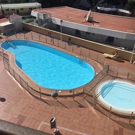 Apartment Juncos - 1 Bedroom - Swimming Pool - Balcony - Easy Access - Cc Yumbo 10 Min Walk *